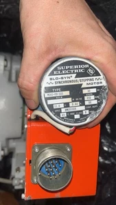 Superior Electric Synchronous Stepping Motor - Picture 1 of 5