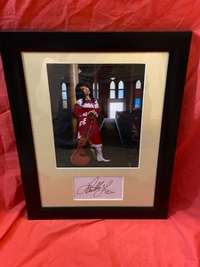 IMPRESIÓN ENMARCADA FIRMADA AUTOGRAFIADA DE LORETTA LYNN 14X18 ICÓNICO AUDITORIO RYMAN RARO - Imagen 1 de 5