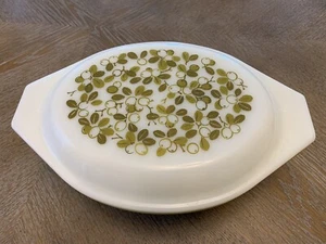 Vintage Pyrex Verde Casserole Dish With Lid 1.5 Qt 043 - Picture 1 of 4