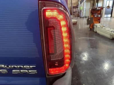 TOYOTA TACOMA 2005-2007 TAILLIGHT RIGHT AFTERMARKET - Image 1 of 4