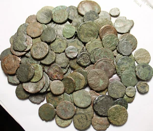 1 moneda romana antigua genuina al azar del lote en la foto envío económico gratuito - Imagen 1 de 9