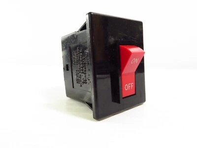 Переключатель Airpax 203-11-1-61-202-3-1, 2 жидких усилителя, 2,5 Т-ампера, 250 В - Изображение 1 из 4