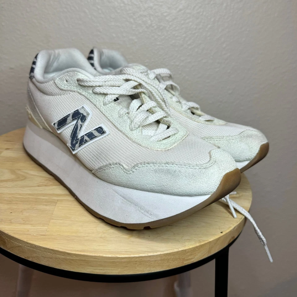 Zapatilla deportiva de plataforma New Balance 515H - para mujer talla 8 (usada) Foto 1 de 1