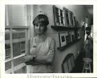 1993 Press Photo Eugenie Ewell in her apartment - nob07793