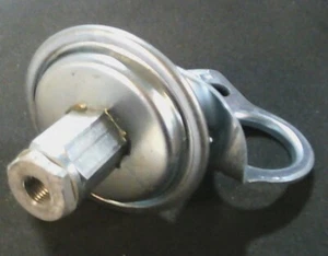 Vacuum Advance Fits 6 cyl Chevrolet cars 1950-54, Corvette 1953-55, Cars 1958-62 - Picture 1 of 3