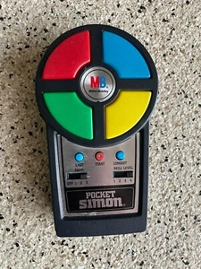 1980 Milton Bradley Pocket Simon Electronic Handheld Game Tested Works Vintage - Picture 1 of 3