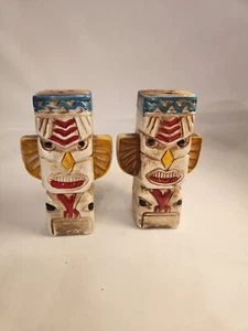 Tiki Totem Pole Salt & Pepper Shakers 3.75" x 2.5" Vintage - Picture 1 of 6