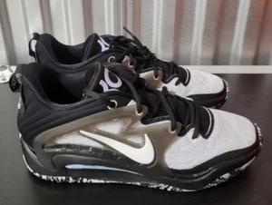 Scarpe da basket Nike KD 15 bianche e nere da uomo taglia 10,5 DC1975-101 Brooklyn - Foto 1 di 10