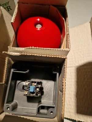 Klöckner Moeller FAK-R/KC/I pé e botão grosso novo - Imagem 1 de 4