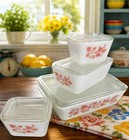 Pyrex Pink Gooseberry Refrigerator Set of 8 Pieces with Lids Vintage
