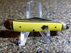 Rough Rider RR605, Peanut Yellow Synthetic, 2-3/4", 2-Blades, NEW from OldStock - Picture 1 of 9