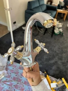 Grifo de lavabo mezclador estilo victoriano Rembrandt DORADO - Imagen 1 de 2