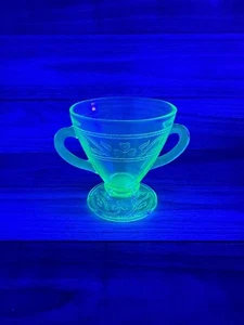 Green Hazel Atlas Kleeblatt offene Zuckerdose - Bild 1 von 2