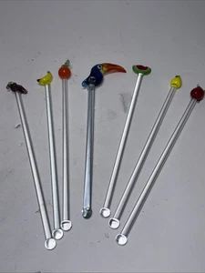 Agitatore per bevande vintage in vetro soffiato a mano bastoncini swizzle frutta uccellino MCM set di 7 - Foto 1 di 9