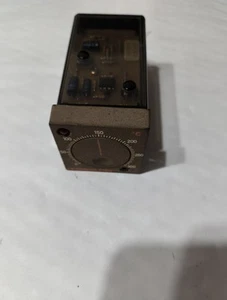 Omega 6103-J-0/300C WD4215/1-004 Temperature Controller *Parts* - Picture 1 of 10