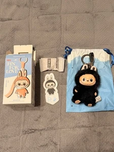 LABUBU PIN FOR LOVE R - Picture 1 of 5