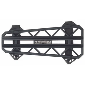Saunders Vented Armguard #1702 - Picture 1 of 1
