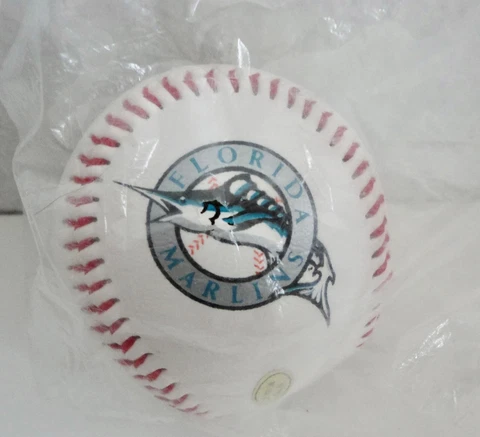 FLORIDA MARLINS Old Logo Baseball 1992 New in Bag LAICH Cover