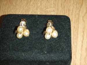 VINTAGE "BSK" GOLD TONE FAUX PEARL CLIP ON EARRINGS WITH PAT No - Picture 1 of 3