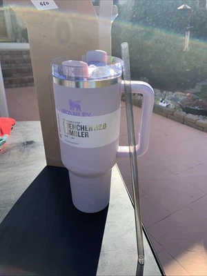 Vaso de acero inoxidable Stanley Quencher H2.0 FlowState 40 oz - lavanda Foto 1 de 2