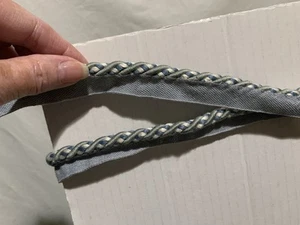 ❤️Gedrehtes Seil Kordel Twist Trim mit Lippe Blau Mix Bolzenende 1 Yard + 1" Rest - Bild 1 von 4