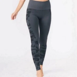 ZYIA Active Seamless Ankle Leggings Grey Camo XL Activewear Size S - Picture 1 of 10