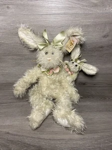 Bearington Collection Plüschtier Creme Hase Joy Baby Hase Stofftier Gelenke - Bild 1 von 8
