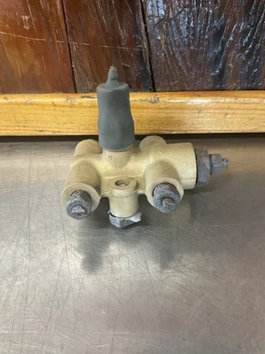 Austin America • Válvula de equalização de freio original (PDWA), usada. JA16 - Imagem 1 de 4