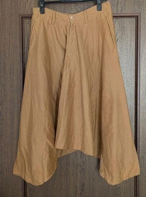 PANTALONES HAKAMA ISSEY MIYAKE USADOS, BEIGE ANCHO Y MARRÓN BUENOS Foto 1 de 4
