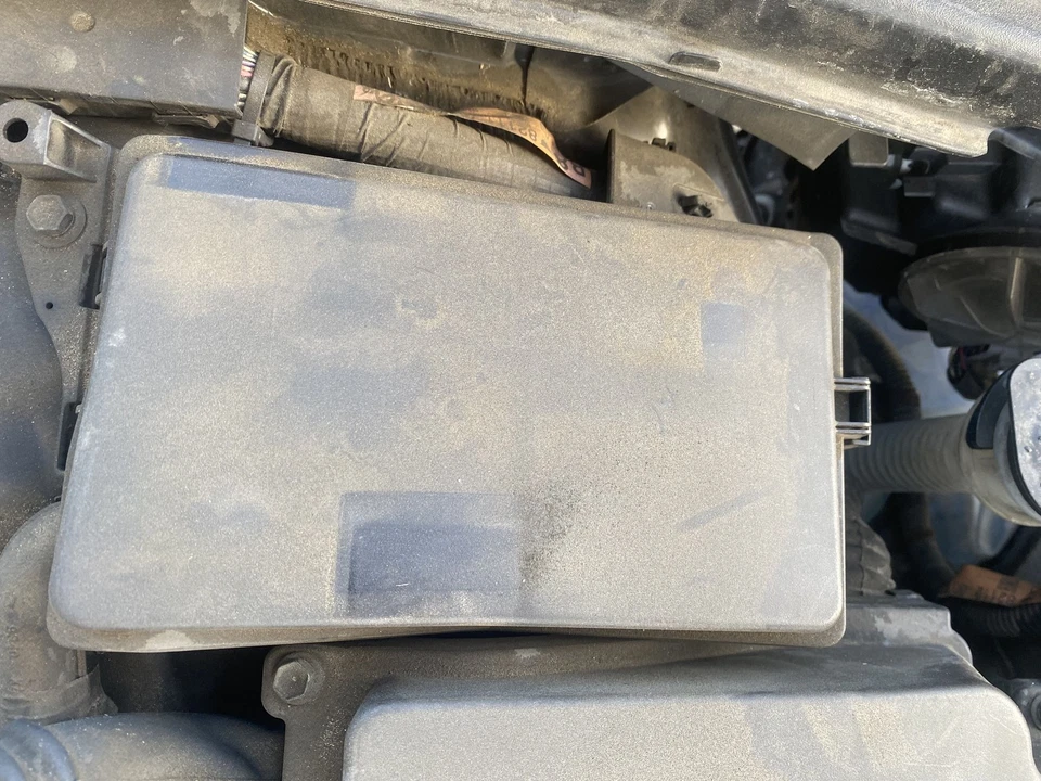 Engine Fuse Box LEXUS GS300 06 Foto 1 de 1