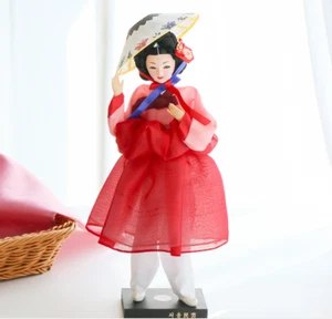 Traditional Korean Doll - Gisaeng Aowdong (1600s) - Picture 1 of 6