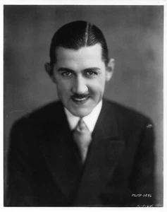 CHARLEY CHASE - Lot de 2 films standard 8mm - rare - Photo 1/1