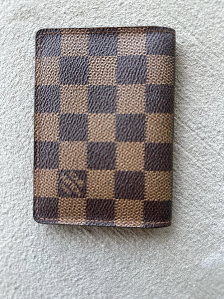 Tarjetero Louis Vuitton Damier Foto 1 de 4
