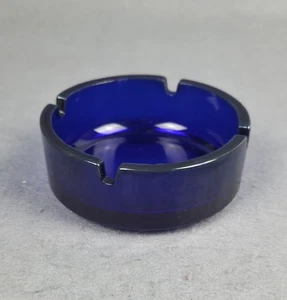 Vintage Deep Cobalt Blue Glass Round Ashtray Retro Very Clean - Picture 1 of 11