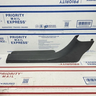 ✅98-02 本田 Passport 五十铃 Rodeo 右后门窗台装饰磨损板 原始设备制造商 — 第 1/4 张图片