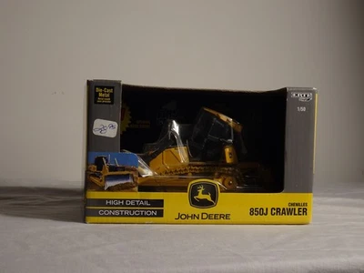 Trator de esteira Ertl John Deer 850J com lâmina e ripper escala 1/50 novo na caixa - Imagem 1 de 4