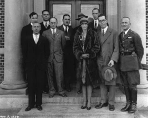 New Photo: Flight Pioneer Amelia Earhart at Langley Research Building - 6 Sizes! - Picture 1 of 7