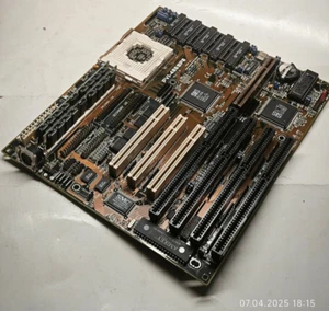 Socket 3 VIP VLB ASUS PVI-486SP3 Motherboard Rev 1.8 VESA, ISA, PCI + 16 MB RAM - Picture 1 of 14
