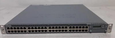 Conmutador Gigabit de 48 puertos Juniper EX4300 900 W PoE+ 4x 40Gig QSFP+ EX4300-48P Foto 1 de 4