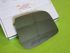 Genuine ISUZU 8973026040 RH Heated Mirror Glass for 2002-2004 AXIOM - Picture 1 of 2