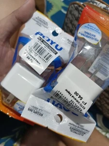 Universal Adapter - Picture 1 of 2
