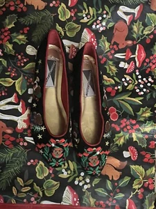 Shoes Women’s 8 Black Velvet Embroidered Christmas Shoes - Picture 1 of 6