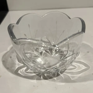 Vintage Mikasa Lead Glass Candy Dish ~ Bowl w/ Etched Leaves & Scalloped Edge - Picture 1 of 5