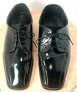 Scarpe eleganti nere contemporanee in vernice taglia 9 formali cavaliere matrimoni, ballo di fine anno - Foto 1 di 8