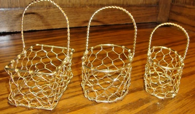 NWOT  (3) Gold-Tone WIRE MESH DOLL Miniature Basket Easter Christmas Decor   828 Foto 1 de 4