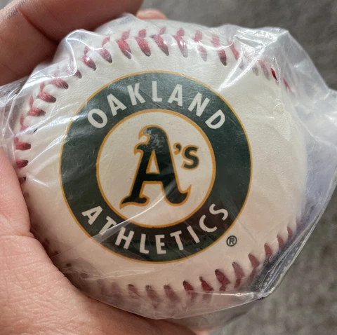 Oakland A'S 1997 Opening Day Baseball Mark McGwire 52 Home Runs New In Package Cover