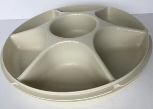 Vintage Tupperware Divided Veggie Fruit & Dip Serving Tray 1665-2 w/ Lid 1666-2 - Picture 1 of 5