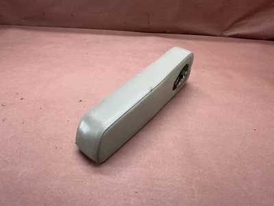 Reposabrazos asiento delantero derecho BMW E28 528e M5 535I E23 735I cuero beige OEM #86160 Foto 1 de 4