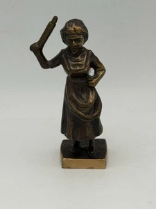 471/ Dekorative Bronze Figur Die Bäuerin Mit Nudelholz Vintage ca. 12cm - Bild 1 von 4