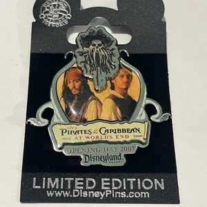 Disney Pin Trading Pin Pirates Caribbean 2007 New on Card MINT v19 - Picture 1 of 3